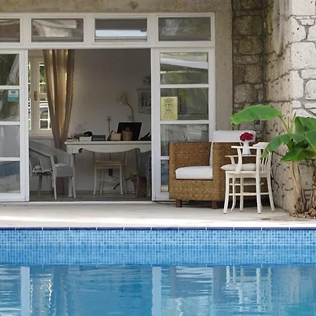 Alenos Boutique 2* Alacati