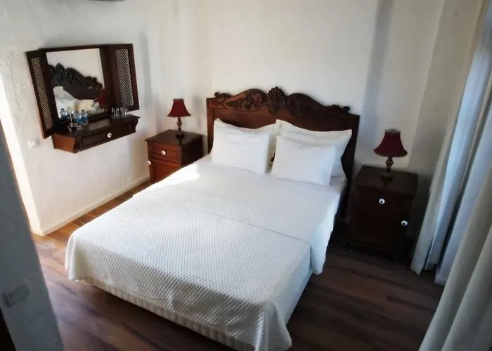 Alenos Boutique 2* אלאקאטי