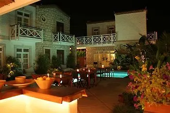 Alenos Boutique 2* Alacati